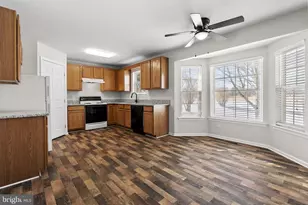 50 Presidential Dr, Royersford, PA 19468 - Photo 10