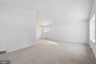 1551 Fitzwatertown Rd, Willow Grove, PA 19090 - Photo 10