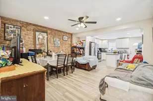 39 W 2nd St, Bridgeport, PA 19405 - Photo 6