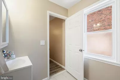 39 W 2nd Street, Bridgeport, PA 19405 - Photo 16