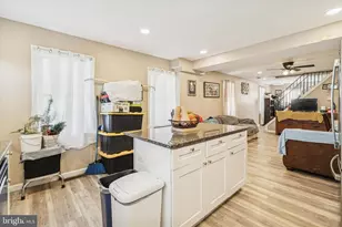 39 W 2nd St, Bridgeport, PA 19405 - Photo 4