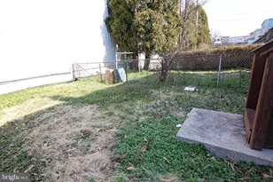 14 Maple St, Conshohocken, PA 19428 - Photo 28