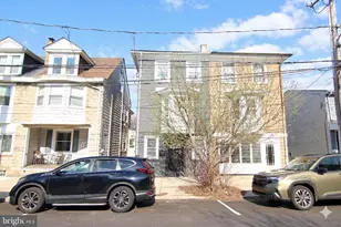 14 Maple St, Conshohocken, PA 19428 - Photo 1