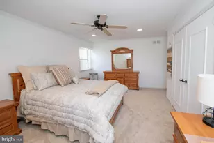 233 Lamplighter Ln, Huntingdon Valley, PA 19006 - Photo 38