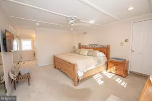 233 Lamplighter Ln, Huntingdon Valley, PA 19006 - Photo 28