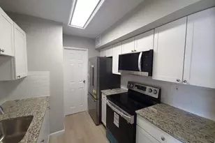 666 W Germantown Pike, Plymouth Meeting, PA 19462 - Photo 4