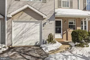 132 Bartlett Ct, Telford, PA 18969 - Photo 2