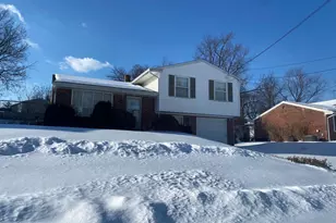 9 Traverse Dr, Plymouth Meeting, PA 19462 - Photo 2