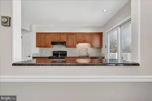 8 Red Cloud Cir, Royersford, PA 19468 - Photo 8