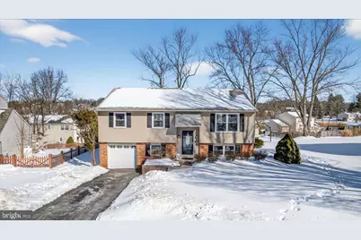 8 Red Cloud Circle, Royersford, PA 19468 - Photo 2