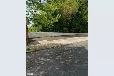 218 E Airy Street, Norristown, PA 19401 - Photo 2