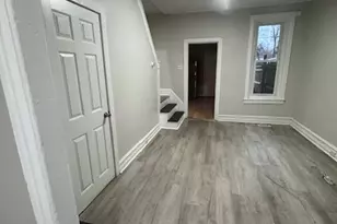 109 Warren, Pottstown, PA 19464 - Photo 2