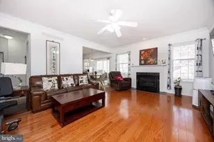 208 Castle Dr, North Wales, PA 19454 - Photo 2