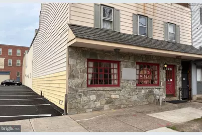 129 E High Street #UNIT C, Pottstown, PA 19464 - Photo 2