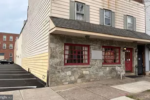 129 E High St, Pottstown, PA 19464 - Photo 2