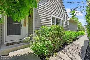 125 Evergreen Ct, Blue Bell, PA 19422 - Photo 2