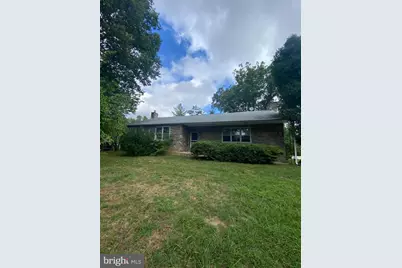 1002 Windsor Avenue, Dresher, PA 19025 - Photo 1