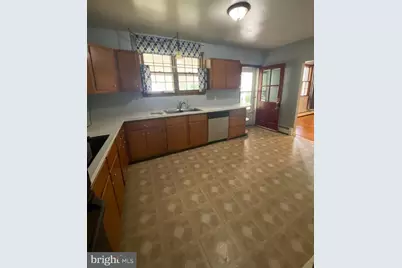 1002 Windsor Avenue, Dresher, PA 19025 - Photo 4