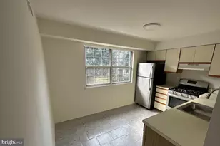 1002 Valley Glen Rd, Elkins Park, PA 19027 - Photo 6