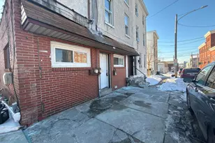 332 Green St, Norristown, PA 19401 - Photo 4