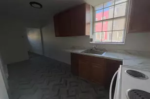 332 Green St, Norristown, PA 19401 - Photo 14