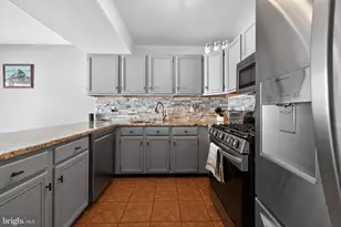 196 Azalea Cir, Royersford, PA 19468 - Photo 8