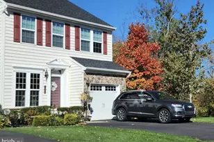 135 Briarwood Ln, Colmar, PA 18915 - Photo 1