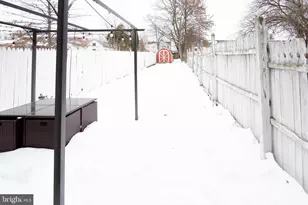 327 Jefferson St, East Greenville, PA 18041 - Photo 32