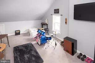 327 Jefferson St, East Greenville, PA 18041 - Photo 28