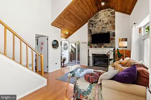 415 Brown Briar Cir, Horsham, PA 19044 - Photo 2