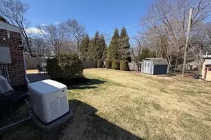 2427 Springview Rd, Norristown, PA 19401 - Photo 16