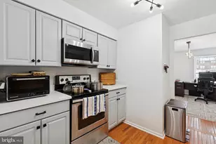 41 Zummo Way, Norristown, PA 19401 - Photo 6