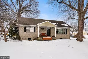 817 Buchert Rd, Pottstown, PA 19464 - Photo 2