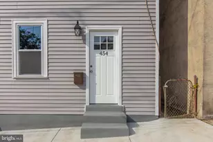 454 Old Elm St, Conshohocken, PA 19428 - Photo 2