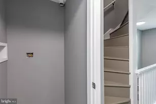 454 Old Elm St, Conshohocken, PA 19428 - Photo 18