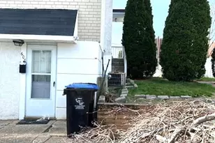 608 Natalie Ln, Norristown, PA 19401 - Photo 2