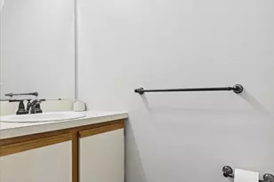 1605 Naomi's Ct, North Wales, PA 19454 - Photo 8