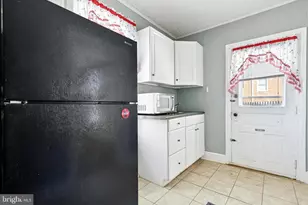 24 E 5th St, Pottstown, PA 19464 - Photo 6