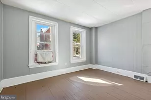 24 E 5th St, Pottstown, PA 19464 - Photo 4