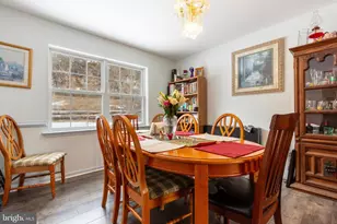 2426 Donna Ln, Pottstown, PA 19464 - Photo 2