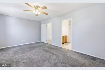 803 Treetop, Norristown, PA 19403 - Photo 16