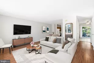 803 Treetop, Norristown, PA 19403 - Photo 4