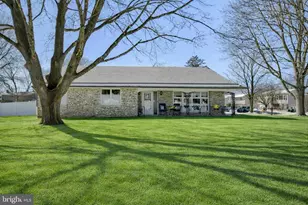 1001 Lakeview Terrace, Pennsburg, PA 18073 - Photo 40