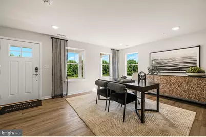 39 E Front Street, Bridgeport, PA 19405 - Photo 4