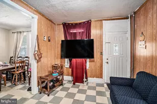 16 W Spruce St, Norristown, PA 19401 - Photo 8