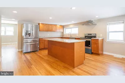 329 Hillcrest Avenue, Conshohocken, PA 19428 - Photo 6