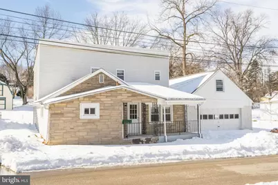 329 Hillcrest Avenue, Conshohocken, PA 19428 - Photo 2