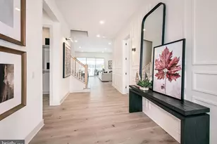 308 Grayson Ct, Royersford, PA 19468 - Photo 2