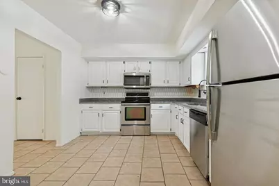 21 Cavendish Drive, Ambler, PA 19002 - Photo 2