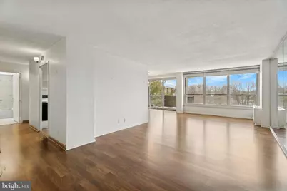 1001 City Avenue #W-816, Wynnewood, PA 19096 - Photo 4